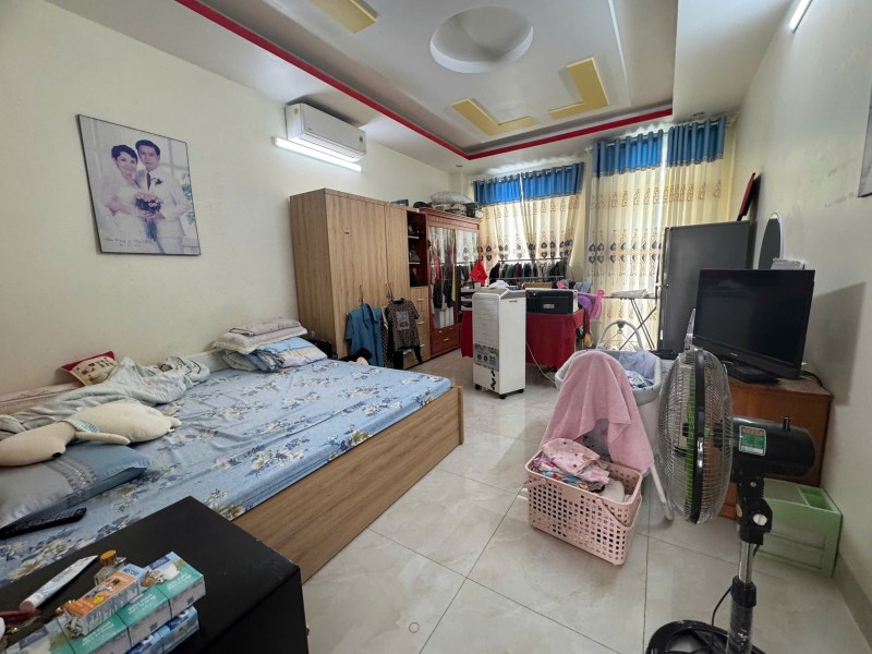 Bán nhà đường số 6, Linh Xuân, Thủ Đức, TP HCM. DT 104m2 , 4 tầng. Giá  - 6.95 tỷ.