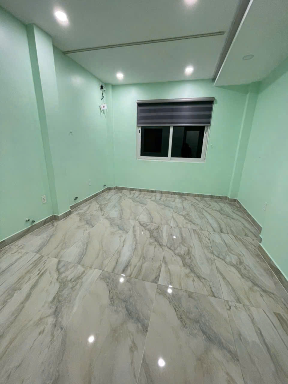 GÒ VẤP – PHAN VĂN TRỊ - TRỆT 2 LẦU – HẺM XE HƠI – NHỈNH 6 TỶ - DT (3,7x8) 