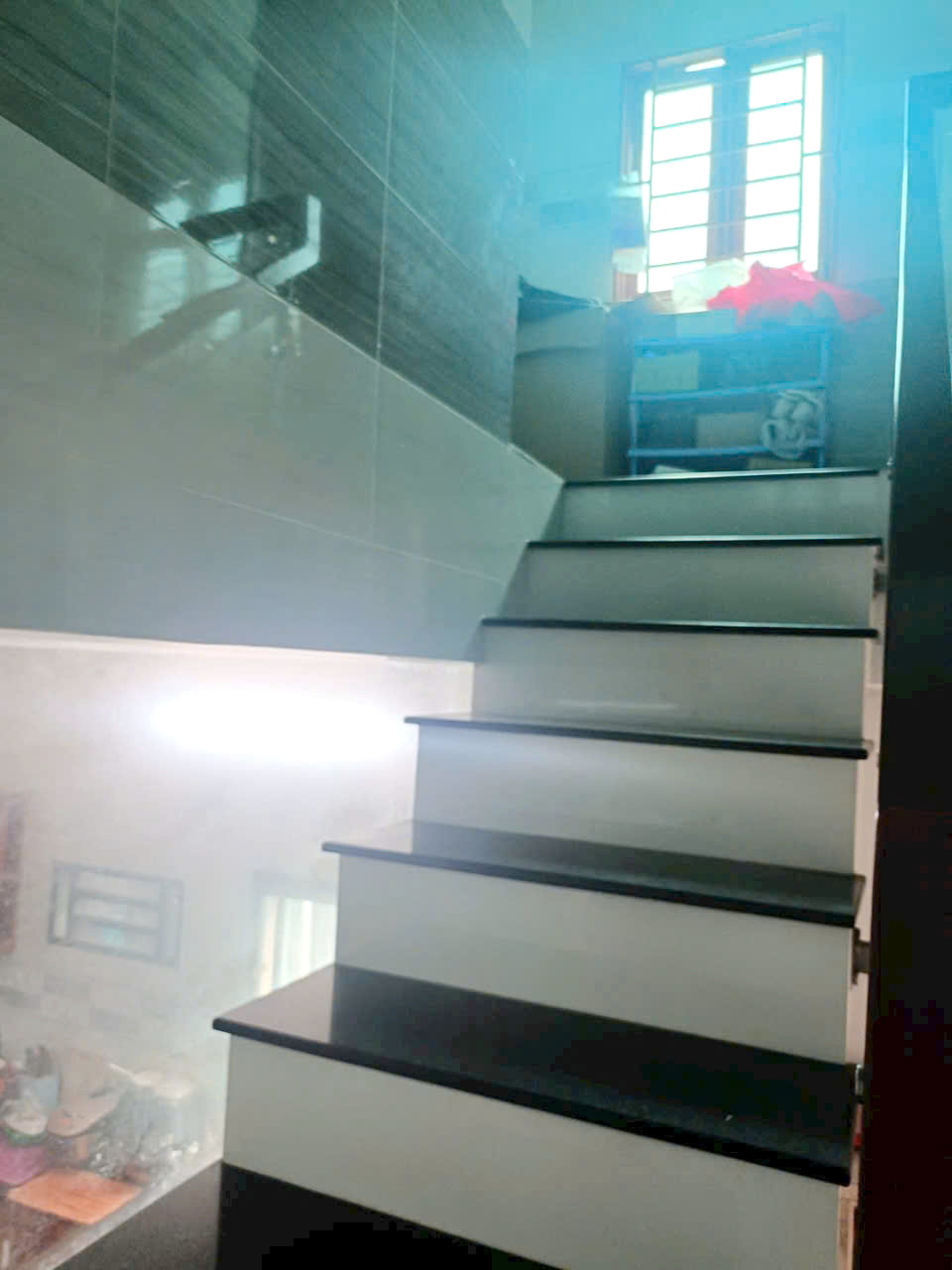 Nhà góc 2 tầng hẻm 23 đường Hồ Thành Biên P4Q8. Giá: 2.85 tỷ