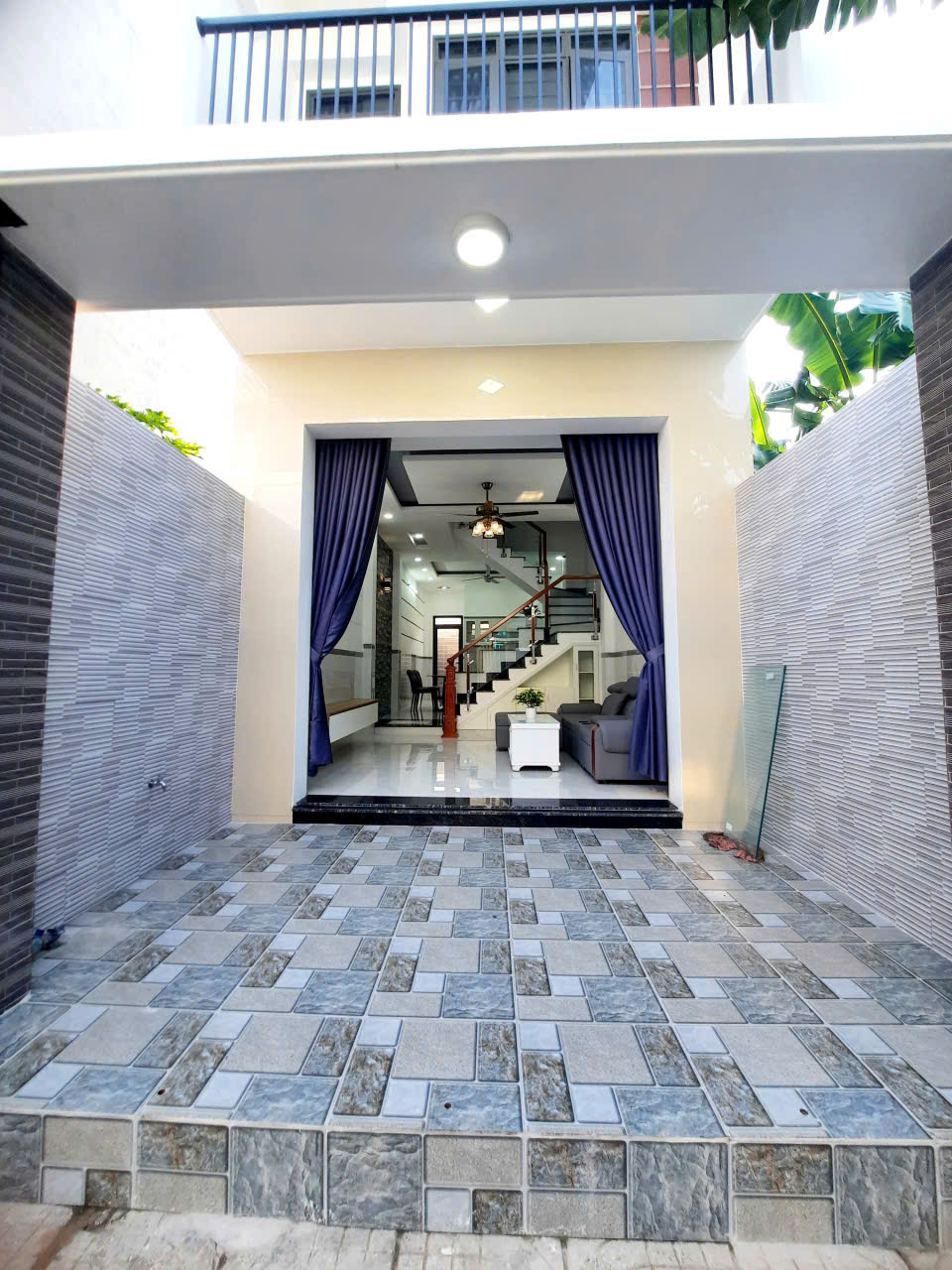 Bán nhà mới xây đường số 6 linh xuân thủ đức .LH 0909428959.