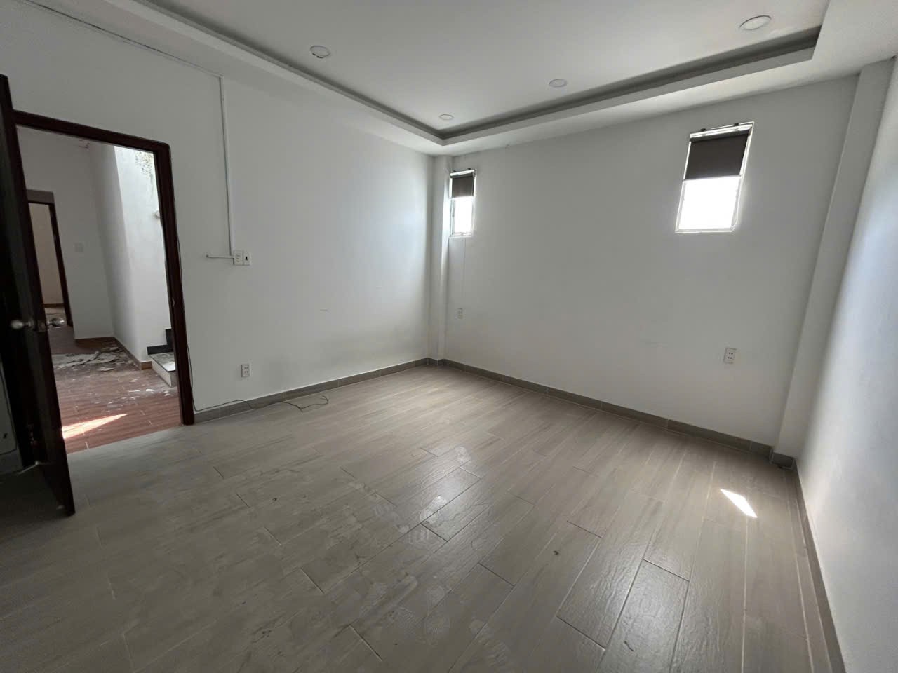 SỐC! NHÀ PHỐ 4 TẦNG – 6 PN – 100M2 KINH DOANH ĐỈNH GÒ VẤP.