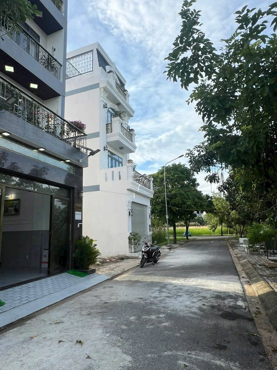 NHÀ KHU DÂN CƯ ANH TUẤN - HUỲNH TẤN PHÁT, NHÀ BÈ - CÓ THANG MÁY - GIÁ CHỈ 9,4 TỶ