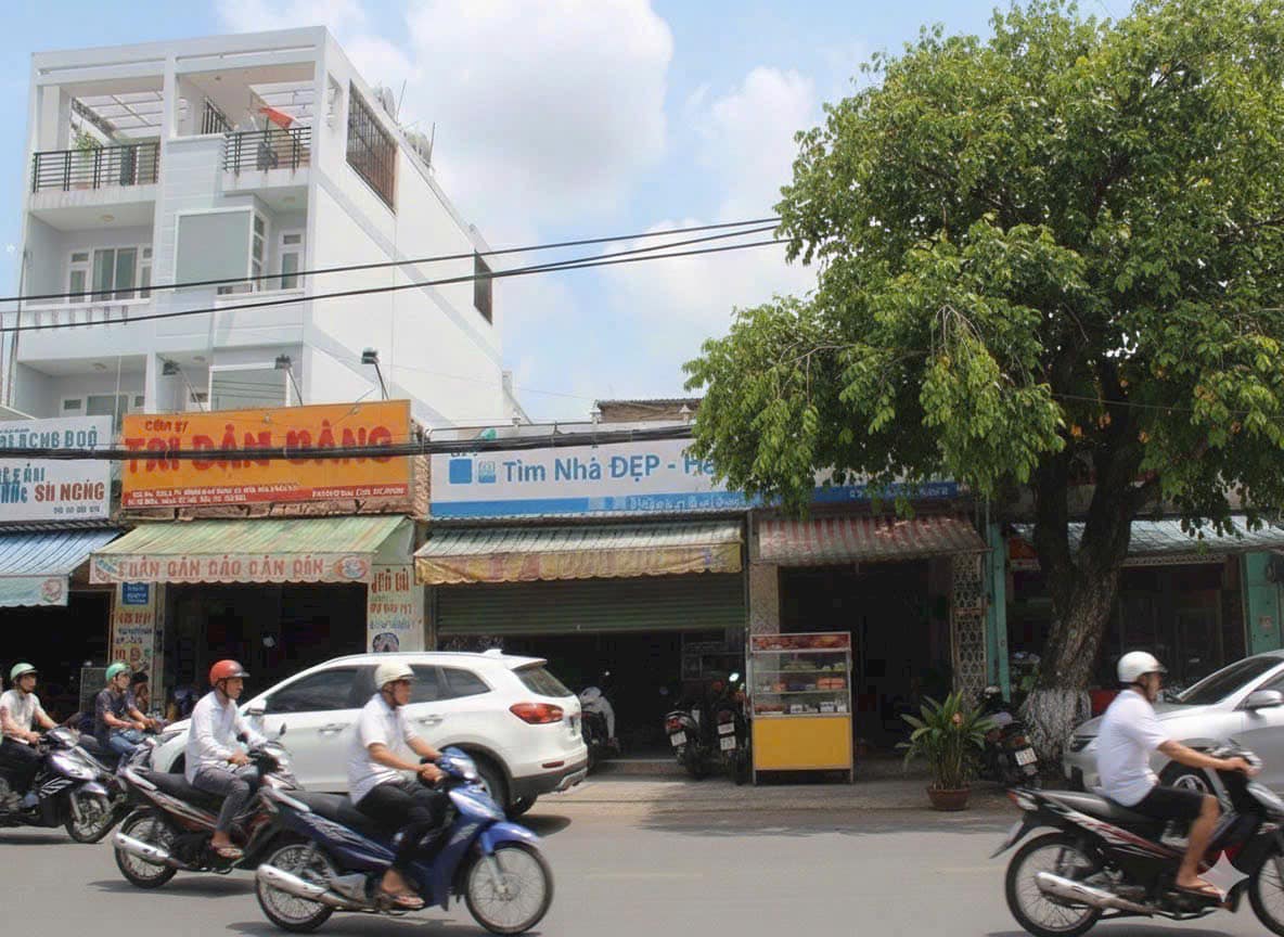 NHÀ MẶT TIỀN HUỲNH TẤN PHÁT, NHÀ BÈ - KHU KINH DOANH SẦM UẤT - CHỈ 6,2 TỶ