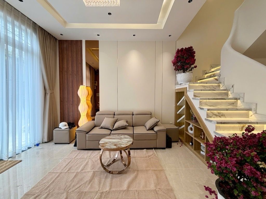 Nhà đẹp 2 Mặt Hẻm Xe Hơi - 3 tầng ~ 55m2 Chỉ 8.99Tỷ - Tại TRẦN VĂN QUANG, Tân Bình