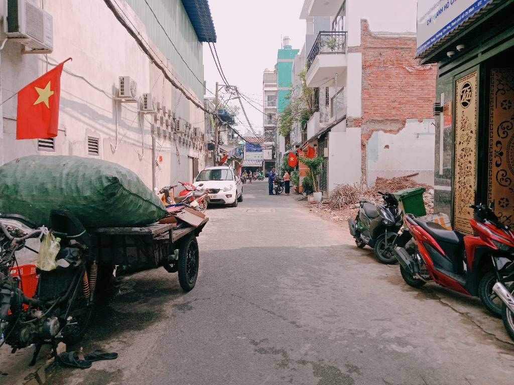 CĂN GÓC GIÁ TRỊ - THÔNG THOÁNG - KẾT CẤU SĂN- NHÀ TÁCH THỬA TỪ CĂN LỚN - CHỦ BÁN GIÁ ĐẤT VÀ PHẦN