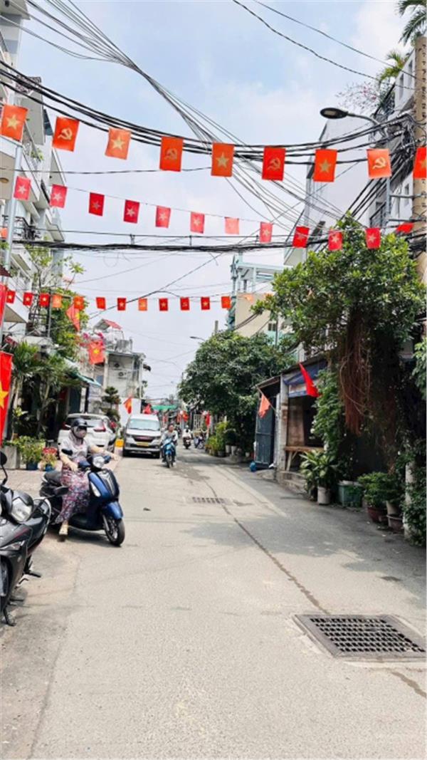 Nhà 3MT HXH 6M Phạm Văn Chiêu, P9, DT 4,5x 17= 65m2. Nhà còn mới full nội thất ở ngay giá 9,2 tỷ TL