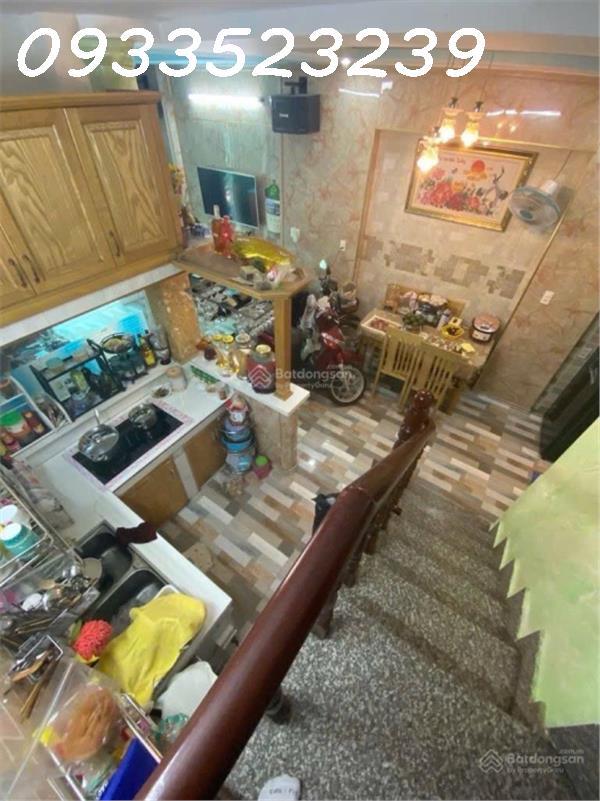 Ngay Dương Quảng Hàm, HẺM XE TẢI THÔNG, 4 tầng, 90m2, ngang hơn 5m, chỉ nhỉnh 100tr/m2