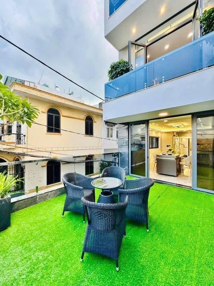**Bán nhà MT Lê Văn Sỹ ** phường 2 Tân Bình (3,5*11m) - hơn 8 tỷ
