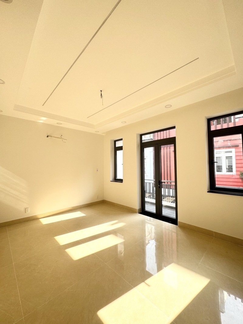 Bán nhà đường 359, Phước Long B,  Q9, Thủ Đức, TP HCM. DT 85m2, 4tầng. Giá 9.8 tỷ, SHR - 0933125879