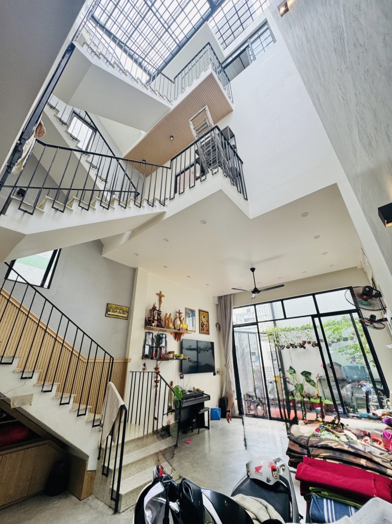 Bán gấp nhà Nguyễn Văn Công ngang 5,3x20, 100m2 nhỉnh 9 tỷ
