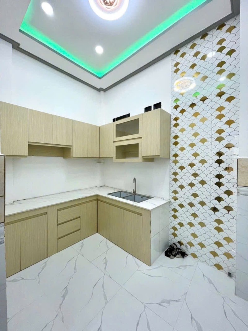 GIÁP CHỢ BÌNH TRỊ ĐÔNG 27M2 2 TẦNG SHR HOÀN CÔNG ĐỦ KO QH CHỈ 3.45 TỶ