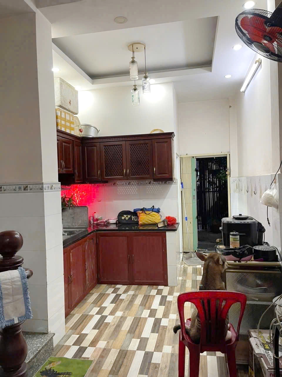 Nhà góc 2 tầng mặt tiền chợ Trần Văn Thành P8Q8. Giá: 4.95 tỷ