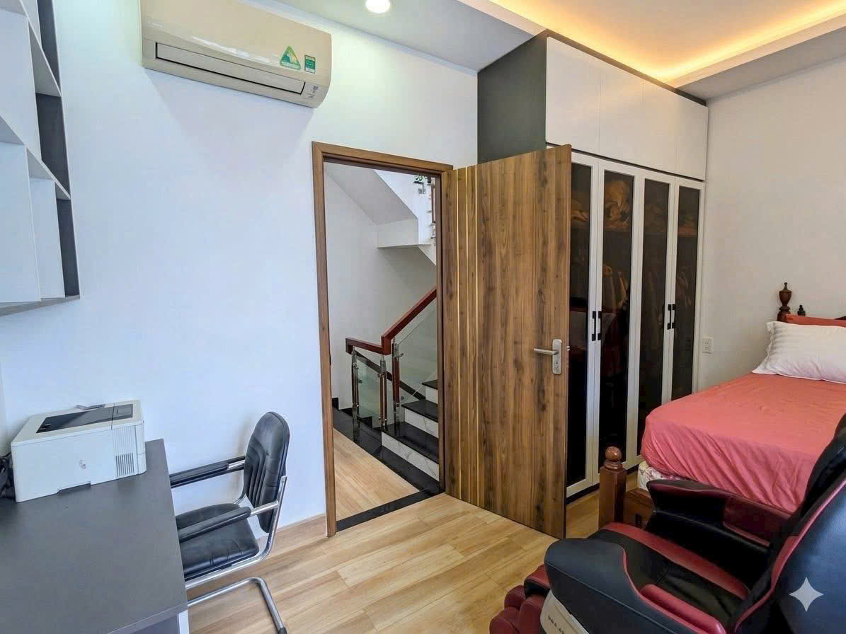 Bán Nhà Mới Đẹp Góc 2 Mặt Tiền Đường Huỳnh Tấn Phát, Quận 7  - 5TỶ8.