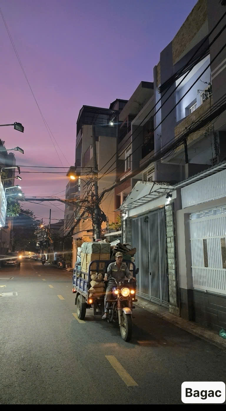 Bán nhà / Hương Lộ 3, Bình Hưng Hòa, Bình Tân - dtsd 285m2 - 3 tầng - 6.9 tỷ