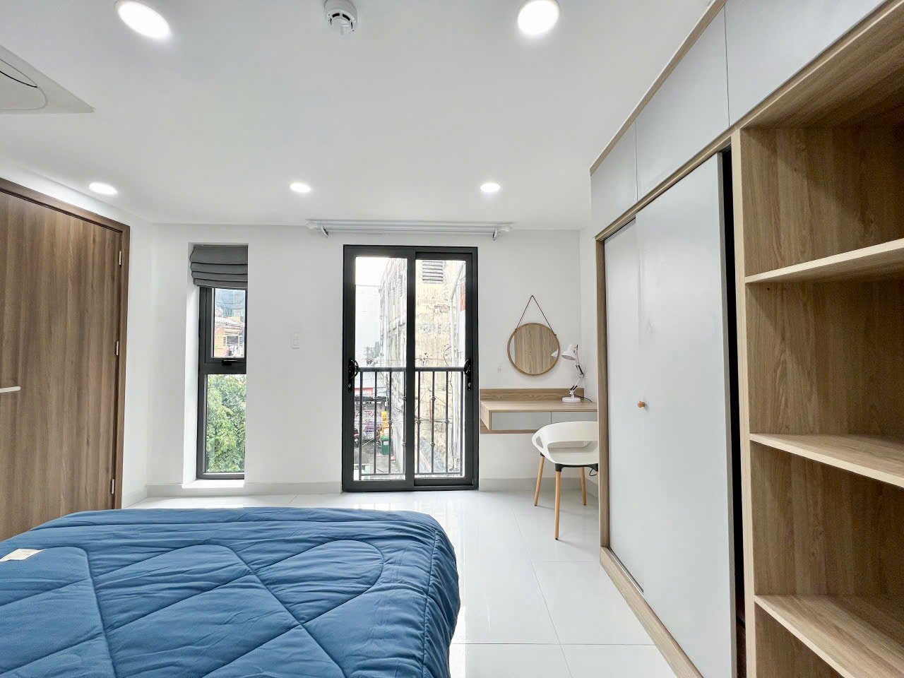 Bán đất tặng nhà 290m2 tại Hàng Xanh, Bình Thạnh, hẻm xe hơi 6m, 157tr/m2