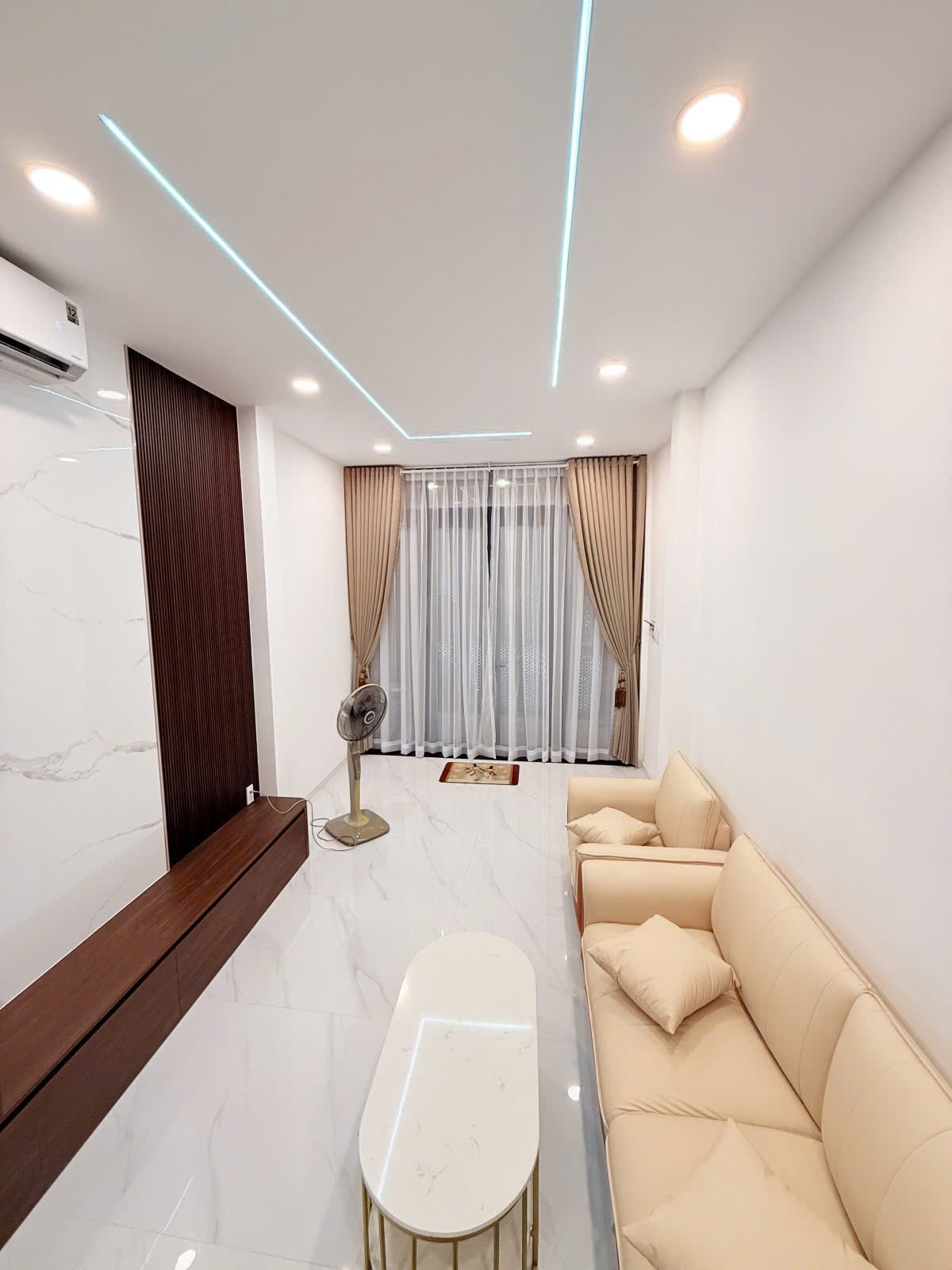 Mặt Tiền Tân Bình - P2 - Nhà Mới 3PN - Đầy Đủ Nội Thất - Nhỉnh 7 Tỷ
