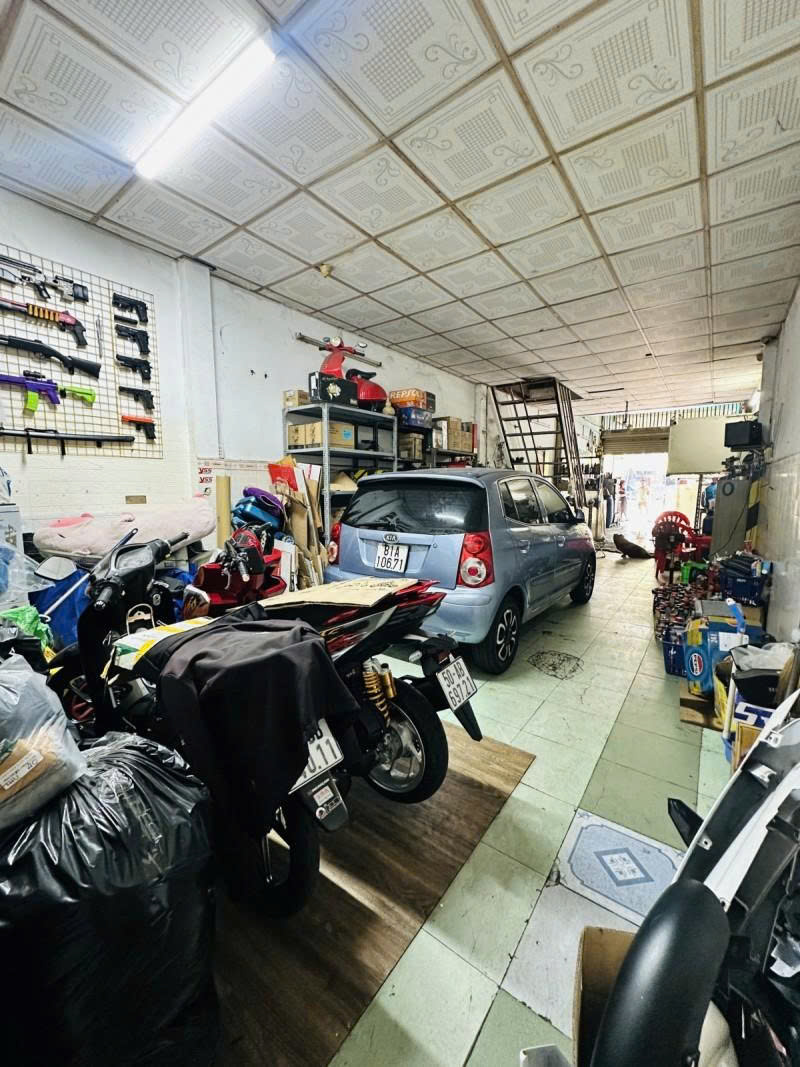 Bán nhà Mặt tiền Tô Hiệu - gần ngã tư Hòa Bình, 4x29m, 2 Tầng, 3 PN, chỉ 15,5 tỷ.