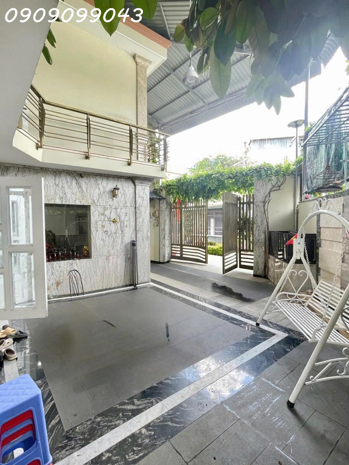 🏠SÁT MẶT TIỀN TIỀN PHAN VĂN HỚN-145M2
PHÙ HỢP XÂY BIỆT THỰ-NGANG KHỦNG 8M NỞ HẬU 15M