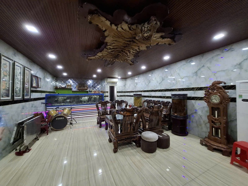 Bán nhà lô góc HXH Tân Hòa Đông, Bình Trị Đông, TP HCM, 194m2, 4 tầng, ngang 10m, thang máy, nở hậu 