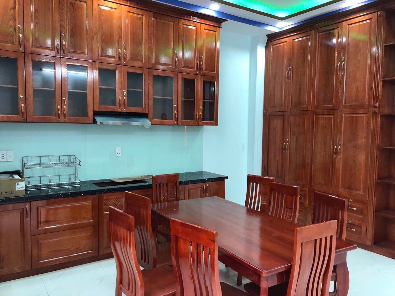 Bán nhà Quận 7 – DT 104,6m² (5x21m), kết cấu 3 tầng BTCT 8 TỶ 2