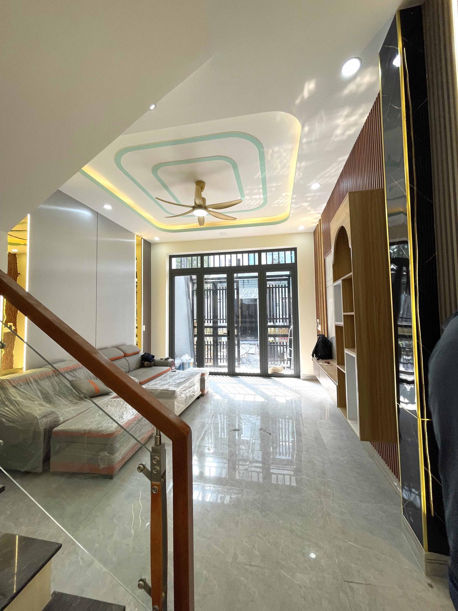 Hiếm Nhà Đẹp 50M² Bình Chiểu – 2 Tầng Full Nội Thất – Hẻm Ô Tô – Gần Chợ Đầu Mối – 4.X Tỷ