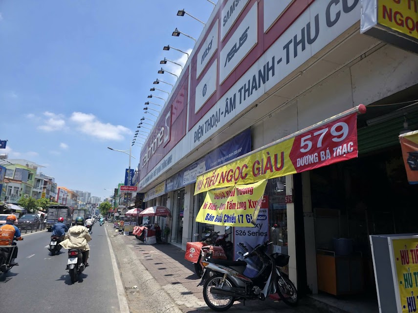 Nhà phố 2 tầng HĐT 180 triệu/tháng mặt tiền 579-581 Dương Bá Trạc, Phường 1, Quận 8