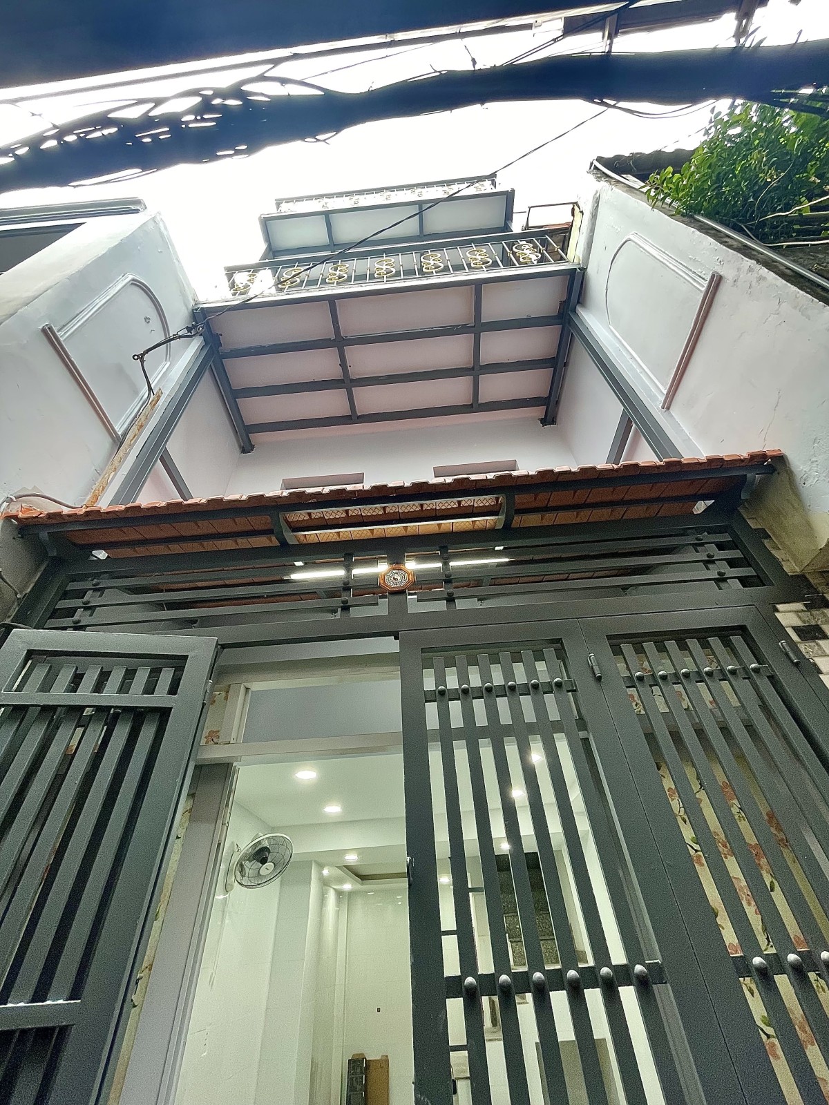 Bán nhà Lê Bình, Hoàng Văn Thụ, Tân Bình, 25m2, 4 tầng, 5.4 tỷ.