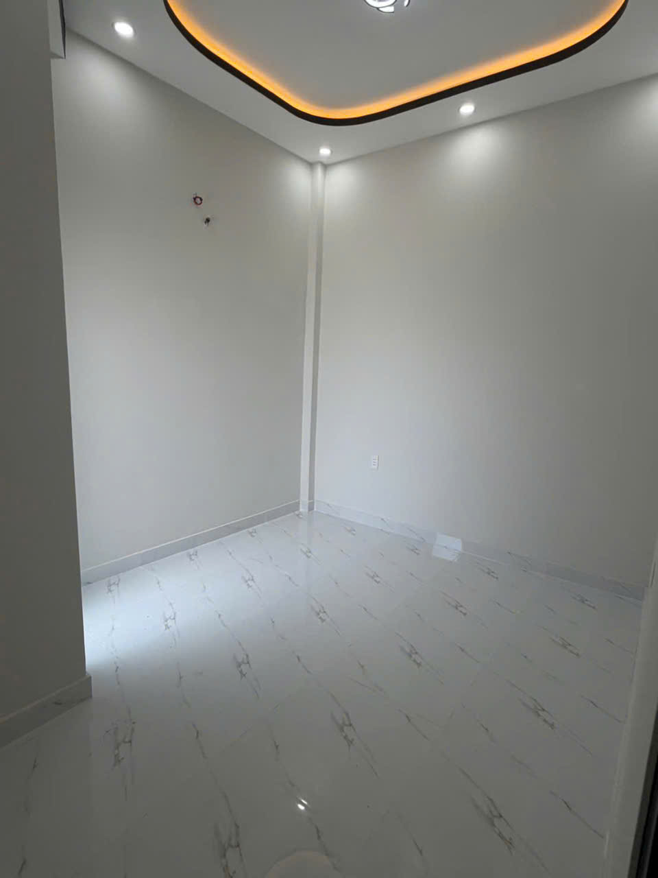 Bán nhà sổ hồng riêng Lê Văn Lương, quận 7, 1 lầu. Giá 3,29 tỷ