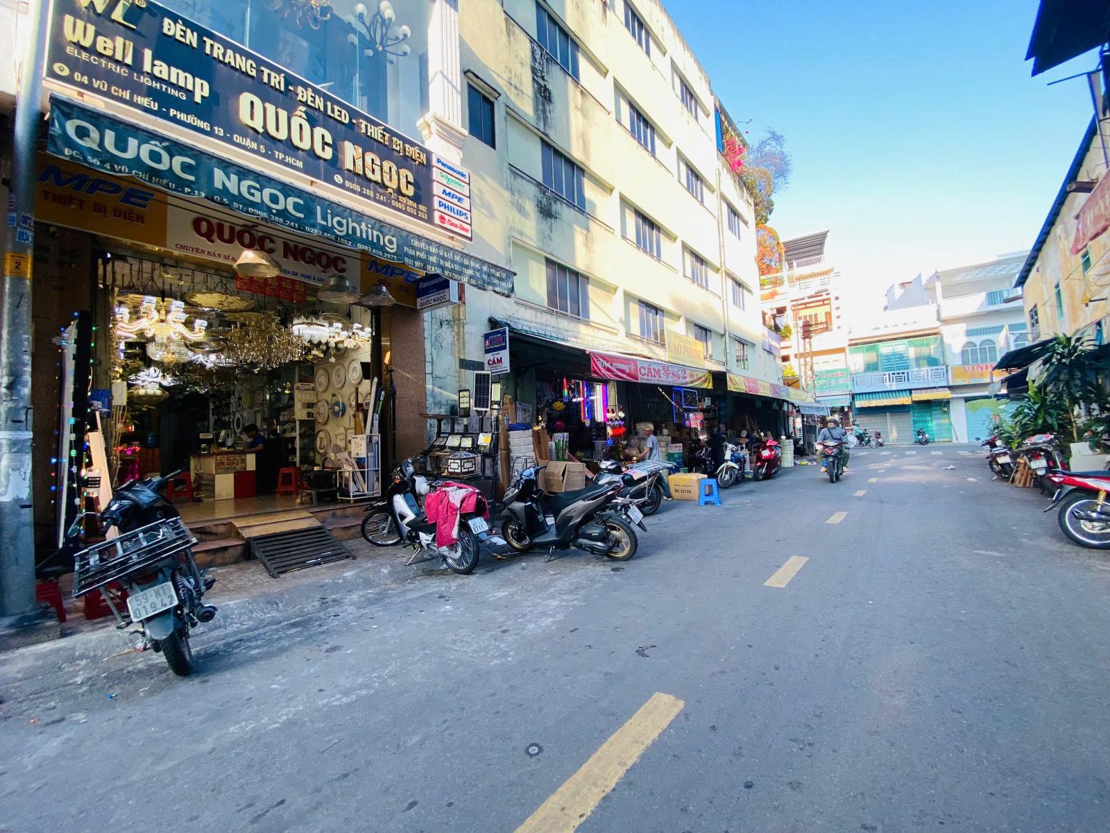 Bán nhà mặt tiền đường Vũ Chí Hiếu, P13, Quận 5