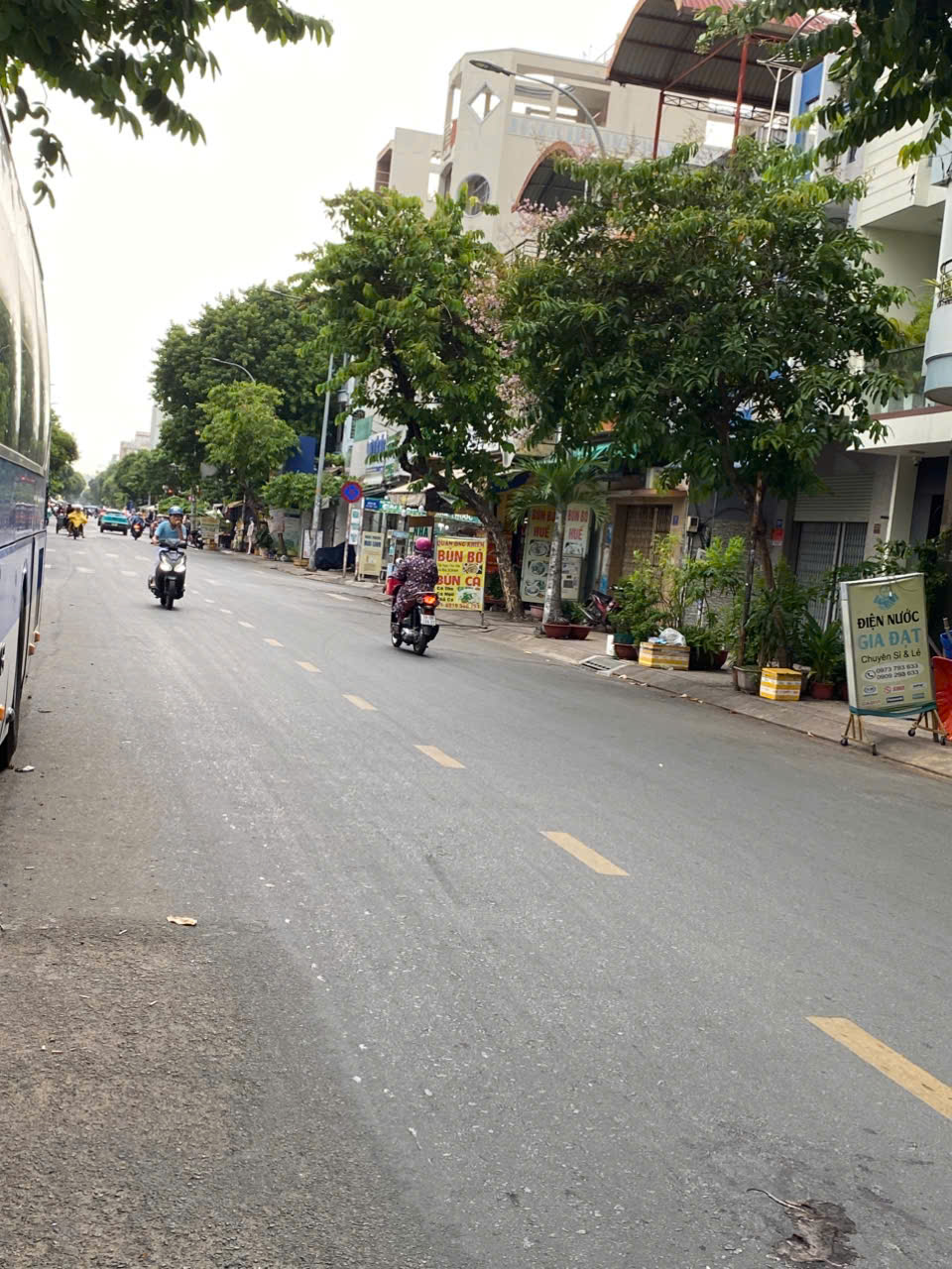 Bán nhà mặt tiền Độc Lập, phường Tân Quý, quận Tân Phú.