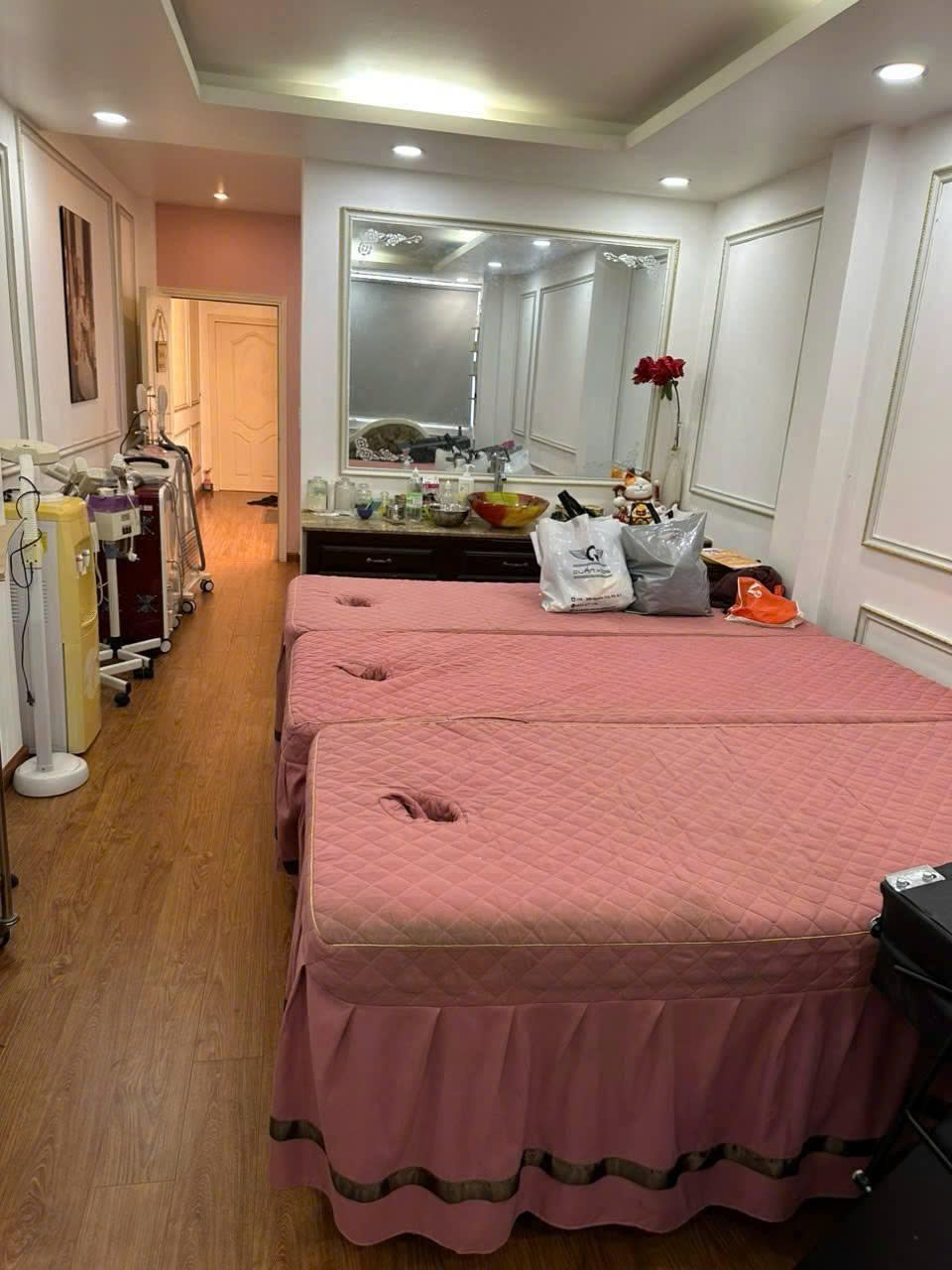 Hàng siêu hiếm MT đường BA THANG HAI sầm uất 50m² 4 tầng kiên cố, chỉ 14.5 tỷ