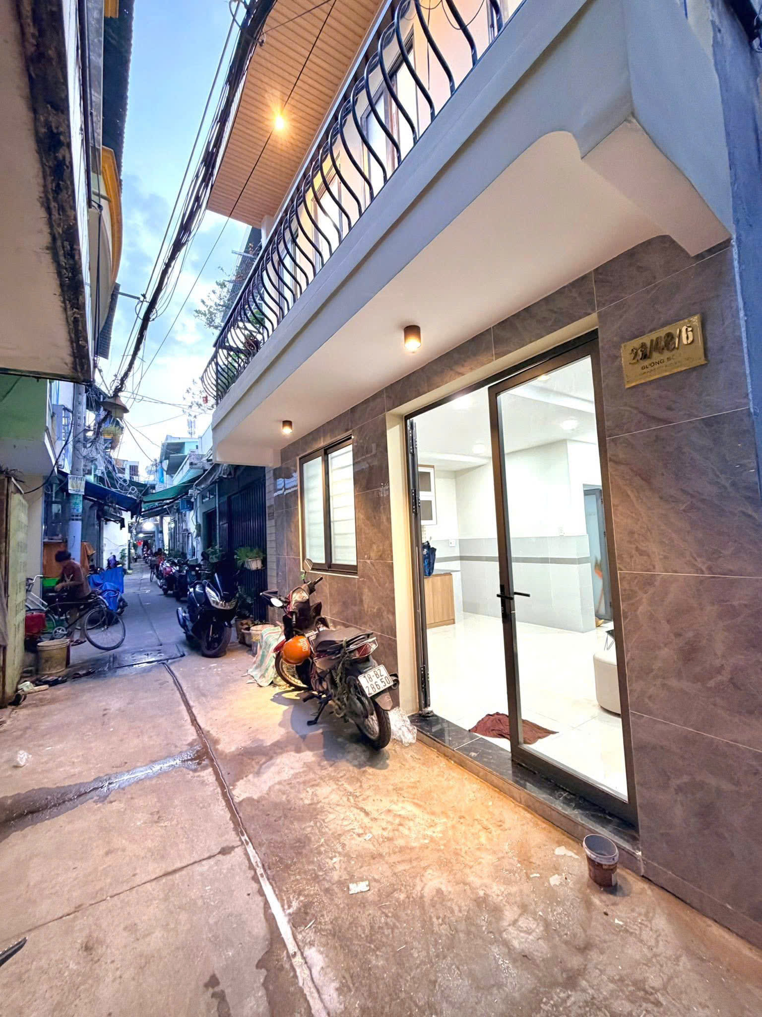 Nhà hẻm 3m Thông, Đường Số 5, Bình Hưng Hòa A, ( 1 Lầu, DT5x5,5m, 2PN, 2WC )