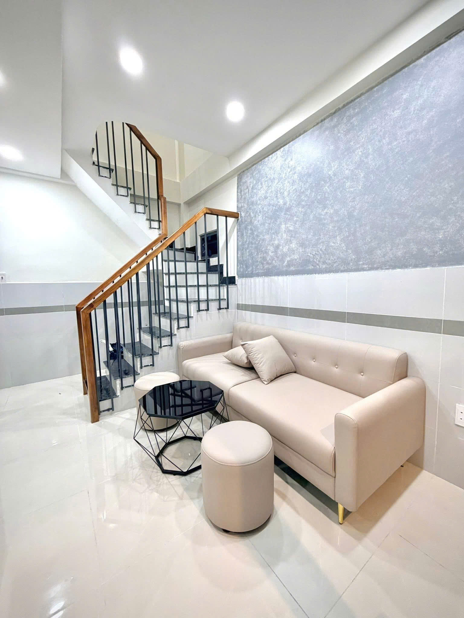Nhà hẻm 3m Thông, Đường Số 5, Bình Hưng Hòa A, ( 1 Lầu, DT5x5,5m, 2PN, 2WC )