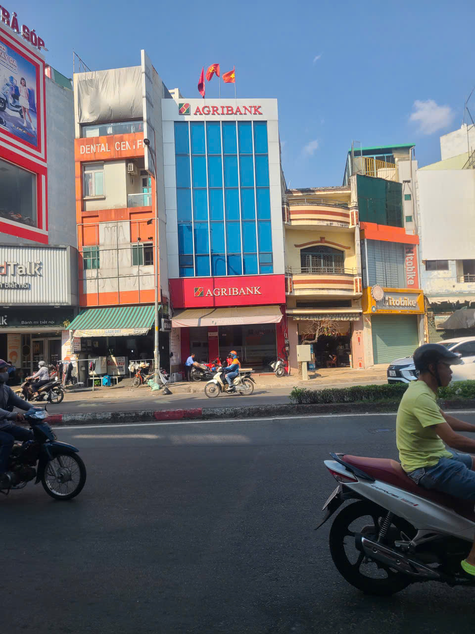 Bán Nhà Mặt Tiền Lê Đại Hành Đoạn 2 Chiều DT 6.1 x 25m KC 4 Tầng Chỉ 55 Tỷ.