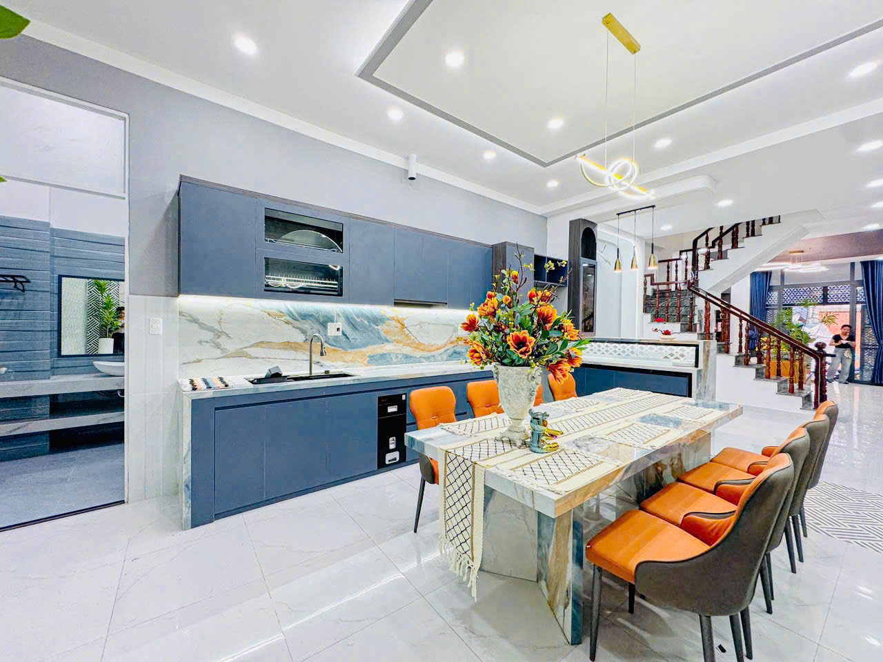 Bán nhà hẻm xe hơi 10m Trần Hưng Đạo - An Bình quận 5, DT: 7.6x12m, 3 lầu thang máy, giá 18.9 tỷ