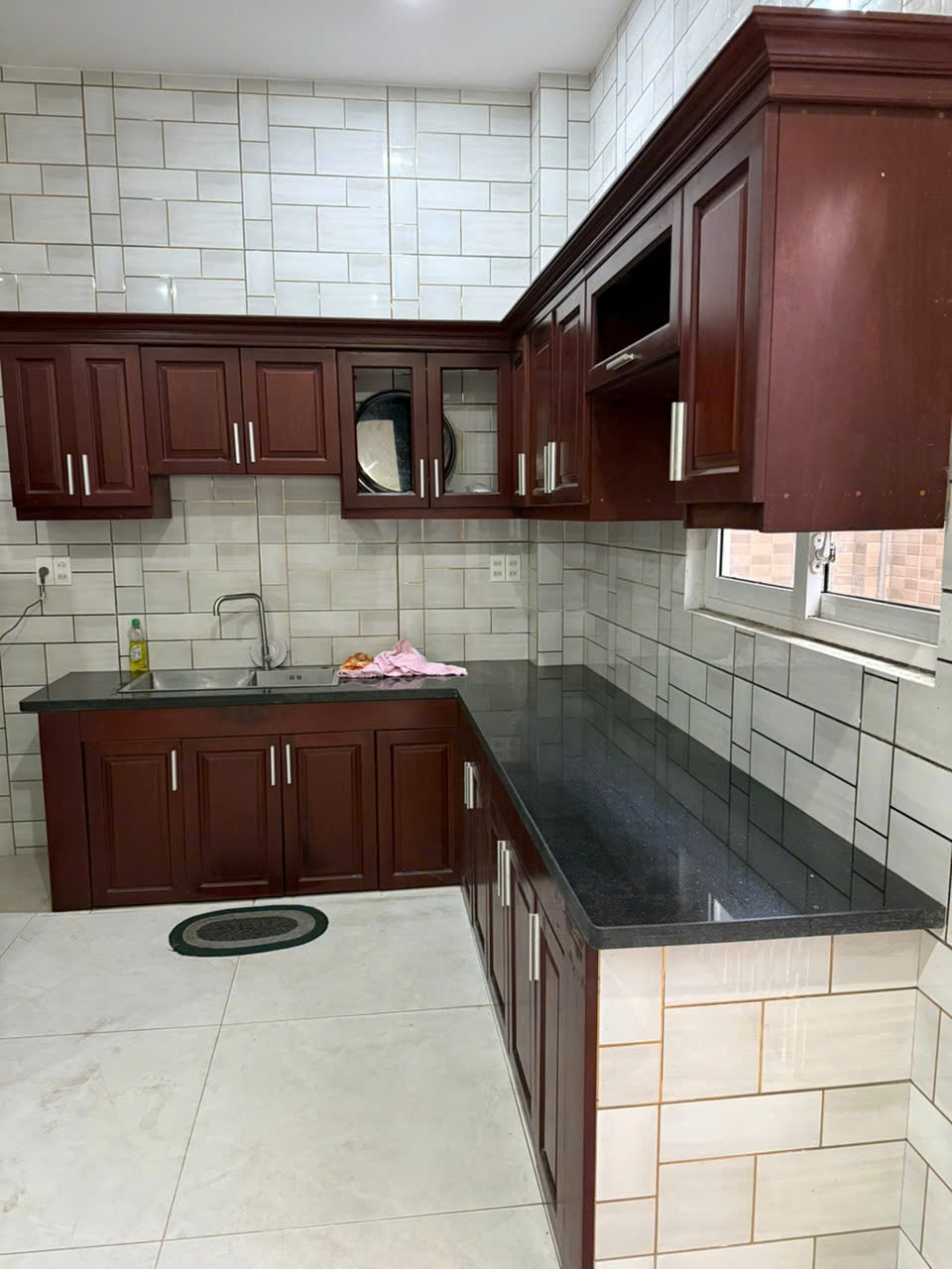 Bán nhà siêu đẹp 5x20m 1 trệt 3 lầu sân thượng MT Trịnh Quang Nghị Bình Chánh