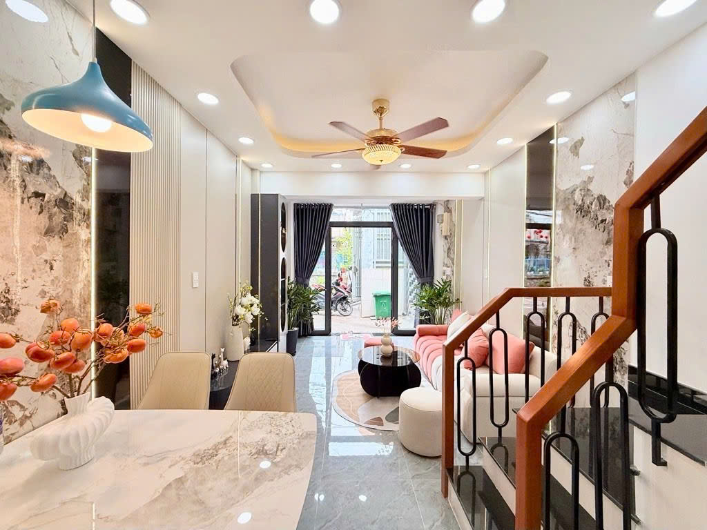 SIÊU PHẨM PHAN VĂN TRỊ PHƯỜNG 11 BÌNH THẠNH - FULL NỘI THẤT SANG XỊN