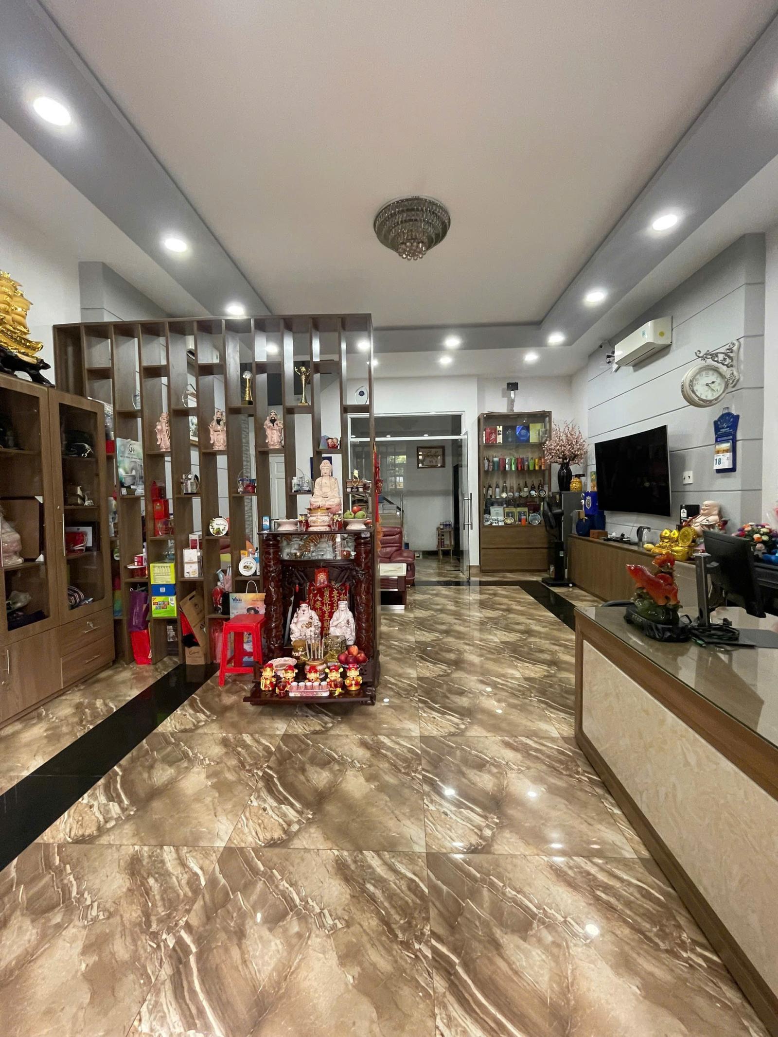 Nguyễn Hồng Đào, P14, Tân Bình 
