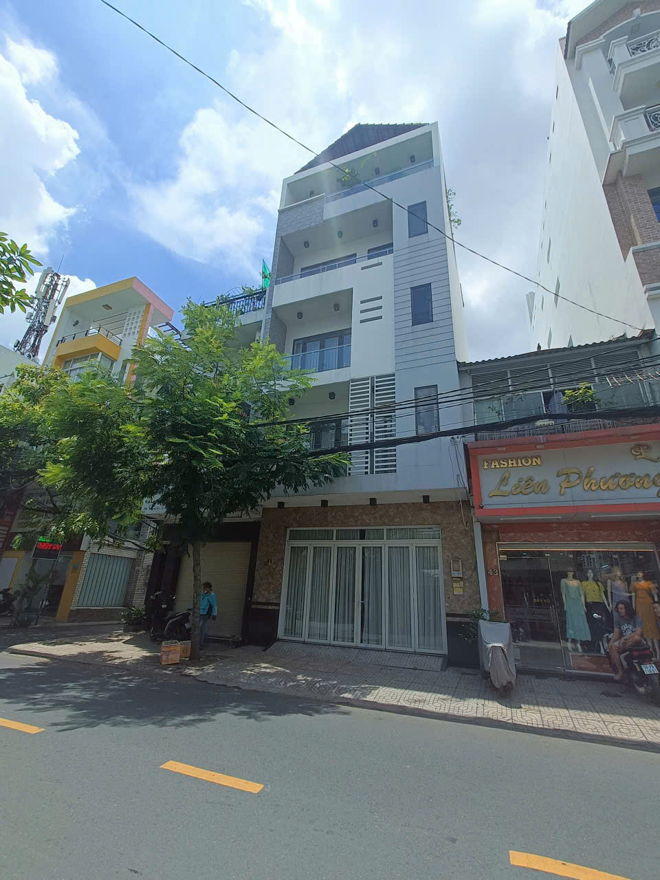 Nguyễn Hồng Đào, P14, Tân Bình 