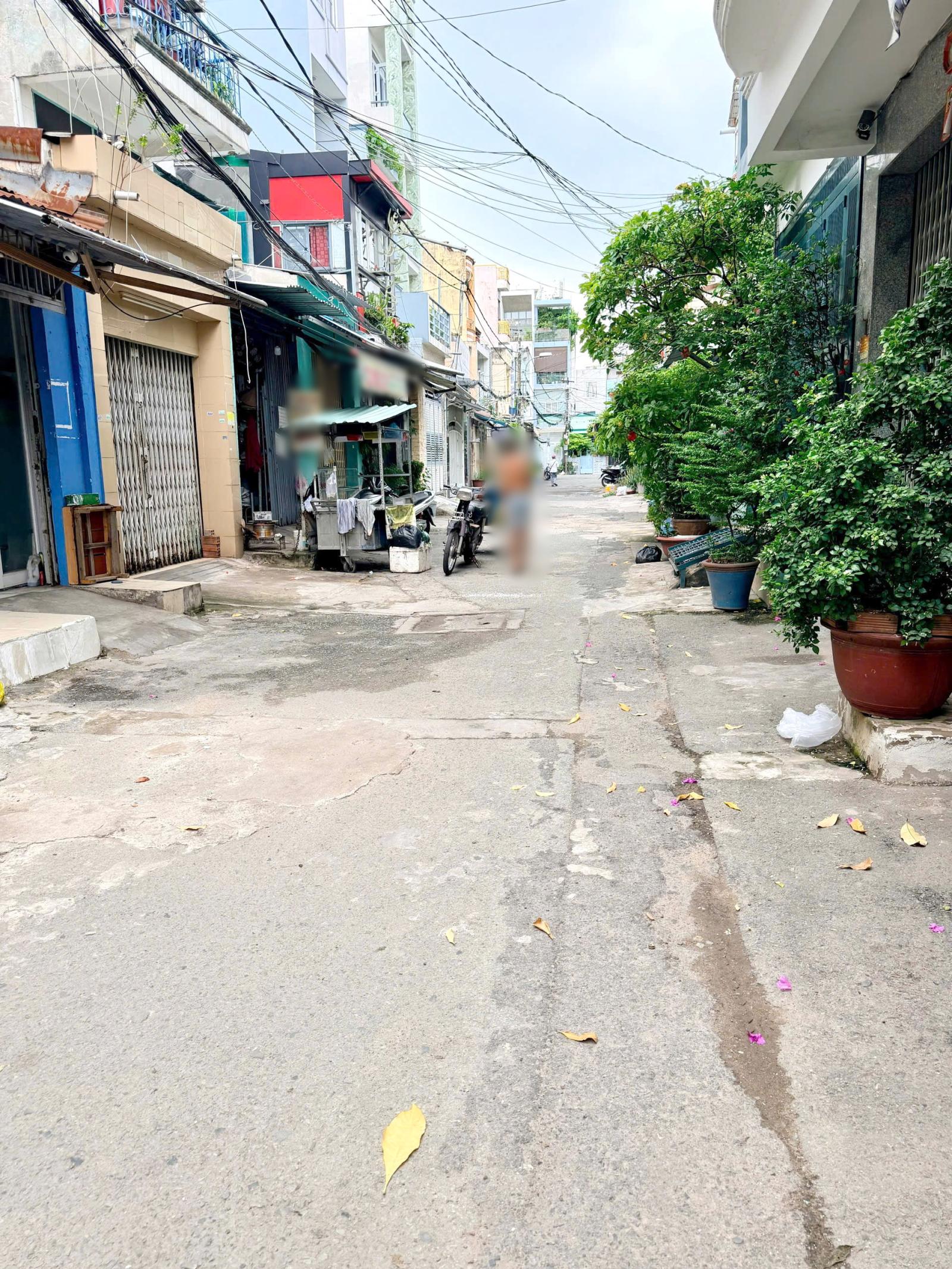 Nhà 3 tầng MT nội bộ đường Hưng Phú P9Q8 cũ (P. Chánh Hưng). Giá 7,38 tỷ TL