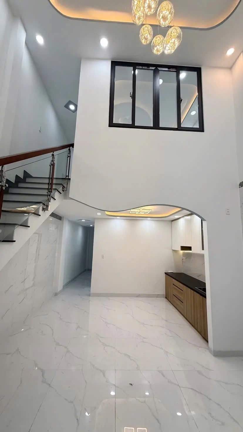 SIÊU PHẨM NHÀ ĐẸP ĐẮC ĐỊA NỞ HẬU CỰC ĐẸP, GIÁP QUẬN 11-6-5-8 