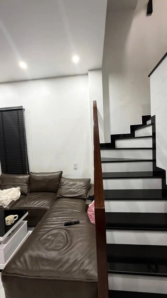 BÁN NHÀ ĐẸP MỚI TOANH SÁT BÊN AEON TÂN PHÚ 