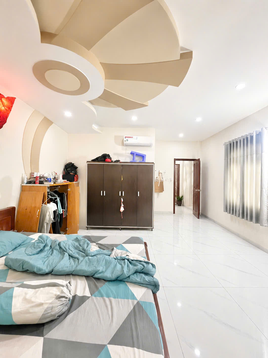 NHÀ 2 TẦNG - HẺM XE HƠI - AO ĐÔI - CHỈ HƠN 4 TỶ