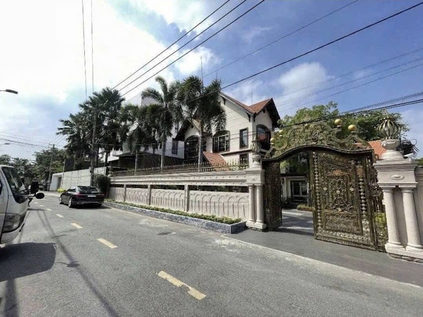 15 Trần Văn Sắc, Phường Thảo Điền, Quận 2