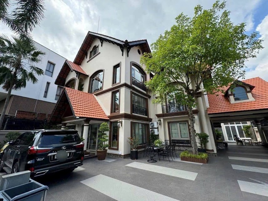 15 Trần Văn Sắc, Phường Thảo Điền, Quận 2