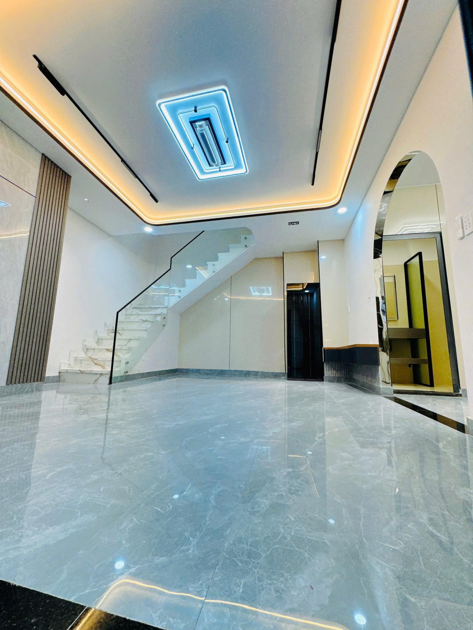 Nhà mới ngang 8m sang trọng Hưng Phú P9Q8 cách mặt tiền 3 căn. Giá: 6.2 tỷ
