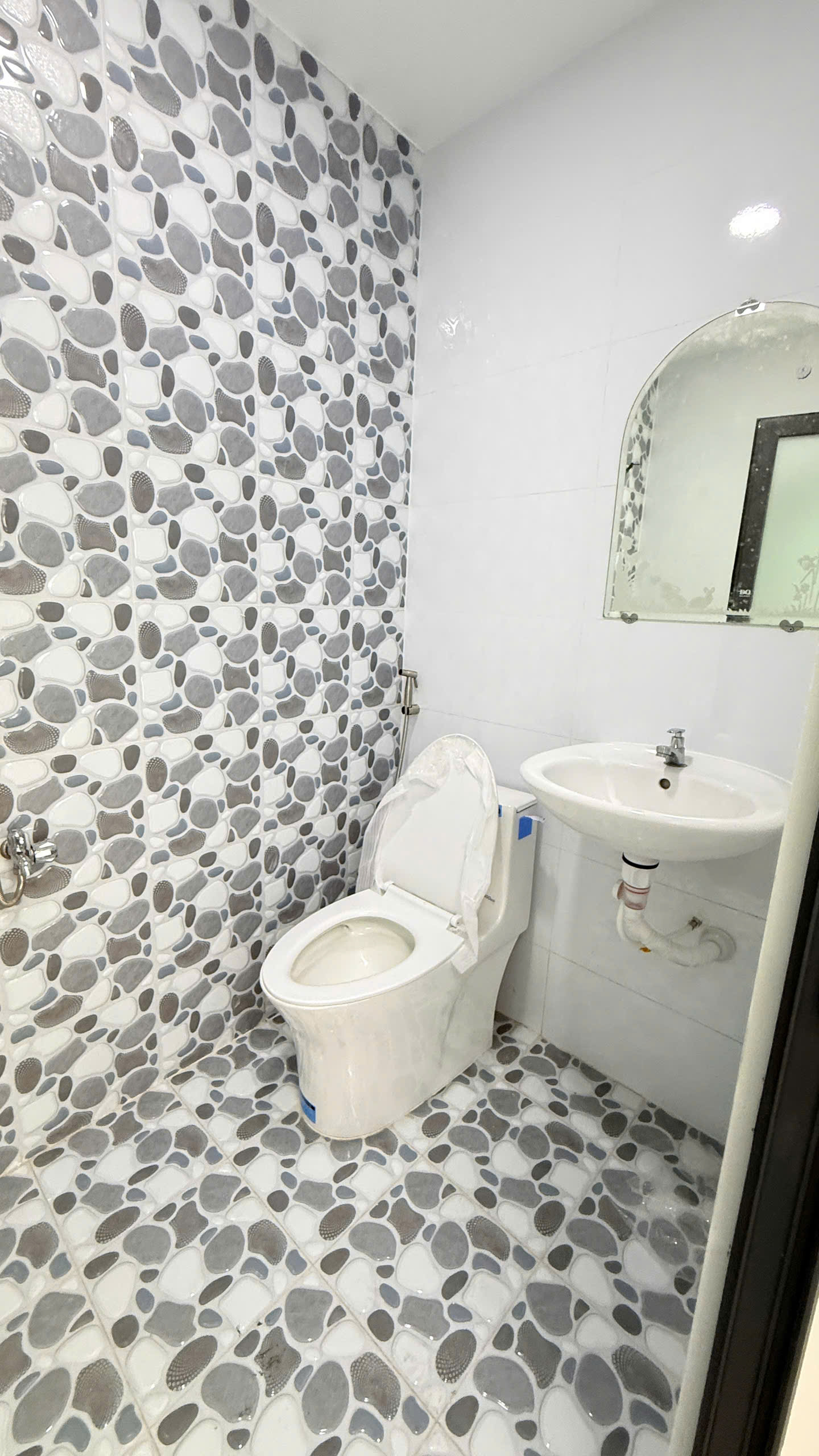 Nhà 2lầu/ST SHHC Hưng Phú P10Q8 P.Chánh Hưng