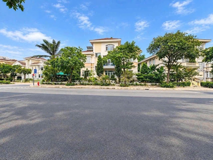A1-56 CHATEAU – PHÚ MỸ HƯNG, QUẬN 7