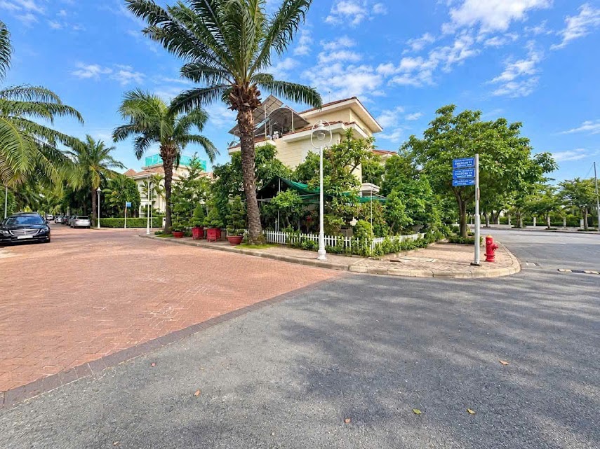 A1-56 CHATEAU – PHÚ MỸ HƯNG, QUẬN 7