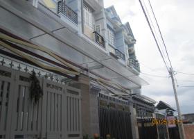 Bán căn nhà 1 trệt 1 lầu mới xây ngay trung tâm P. Thạnh Lộc Q.12 550790